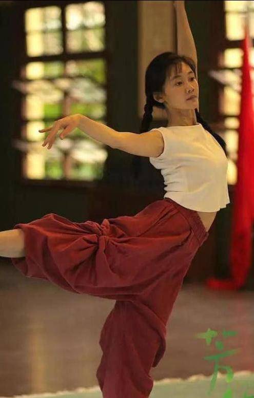冯小刚直言：她太能装了，永远都红不了，更别提拿奖了